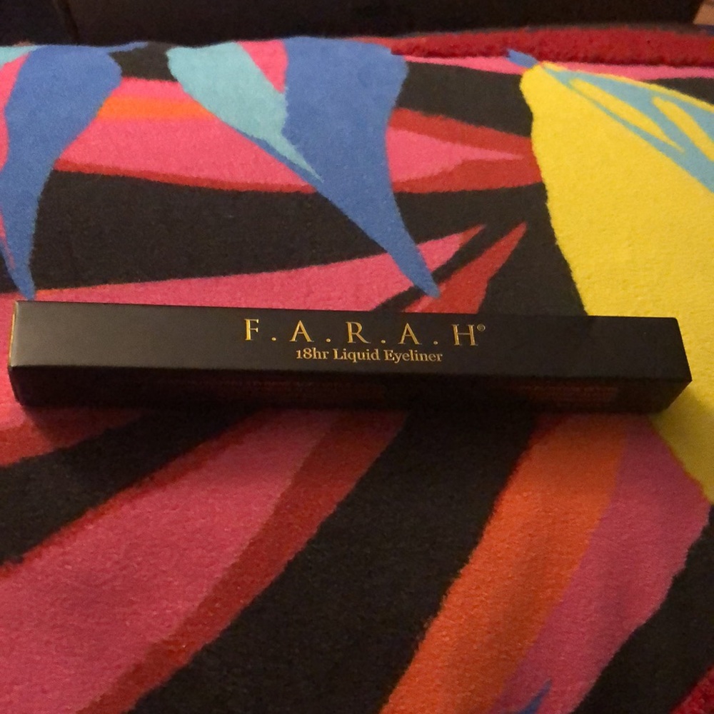 NEW FARAH 18hr Liquid Eyeliner in Black Velvet Sephora F.A.R.A.H. Eye Makeup - Picture 7 of 8